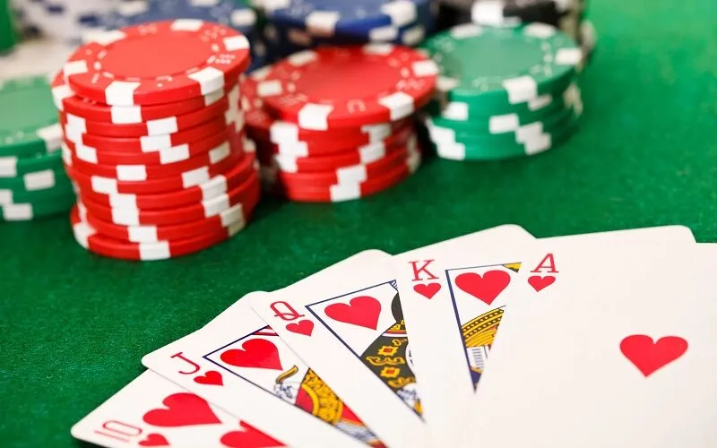 Tổng Quan Về Poker